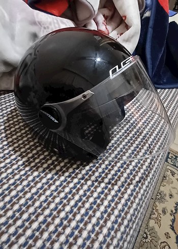 LS2 İspanyol Markası Parlak Siyah Yarım Kask M Bedendir - Görsel 3