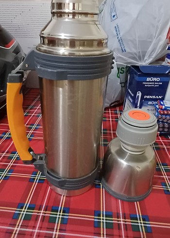 Beden gri Renk Gri Sıcak Ve Soğuk Su Termosu Büyük Kapasiteli