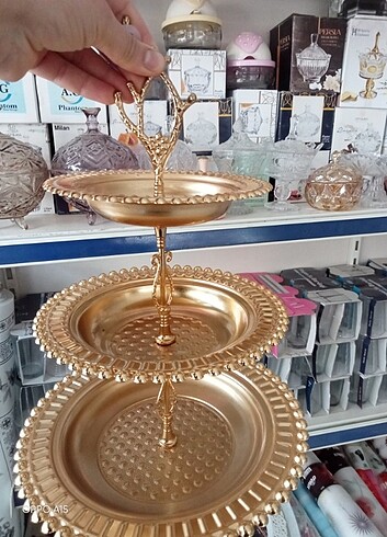 Beden Üç katlı servis standı