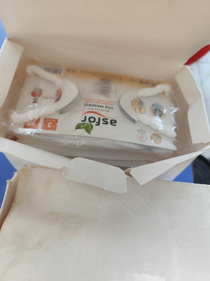 Beyaz Tek Kullanımlık Yüz Maskesi - Görsel 3