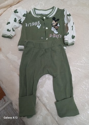 Erkek Bebek Düğmeli Yeşil Sweatshirt ve Eşofman - Görsel 2