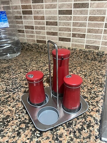 Diğer Standlı baharatlık ve yağdanlık