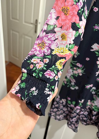 Sırt dekolteli şifon elbise - Görsel 2