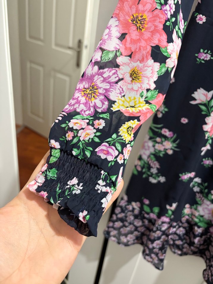 Sırt dekolteli şifon elbise - Görsel 2