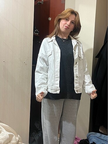 Beyaz kot ceket