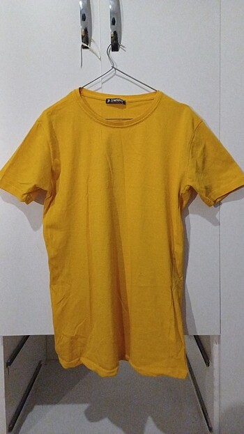 Sade sarı t-shirt