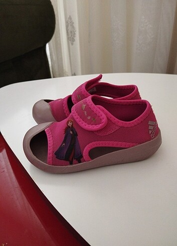 Adidas Adidas sandalet. Sıfır ayarında