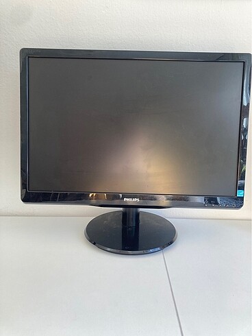 SAMSUNG 190V4L 19? LCD Monitör