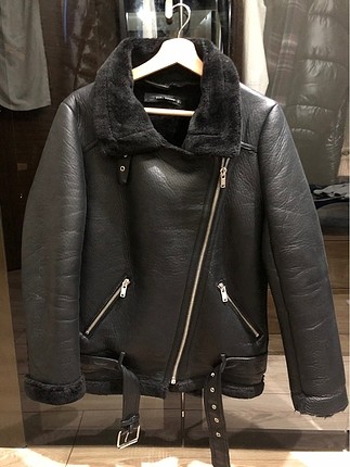 Siyah Zara mont