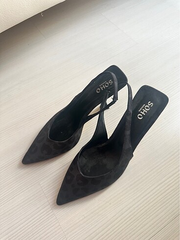 Diğer Soho stiletto