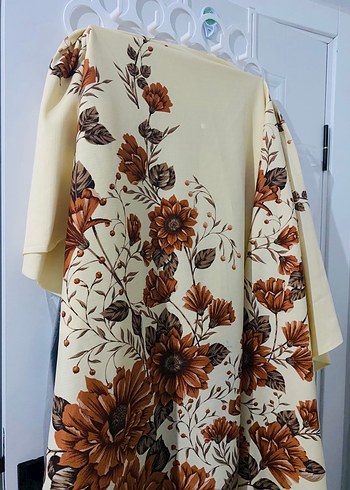 Kahverengi Çiçek Desenli Gri Detaylı Perde - Görsel 2