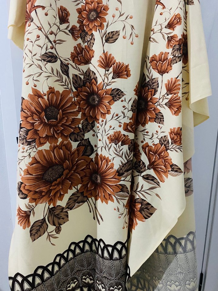 Kahverengi Çiçek Desenli Gri Detaylı Perde - Görsel 3