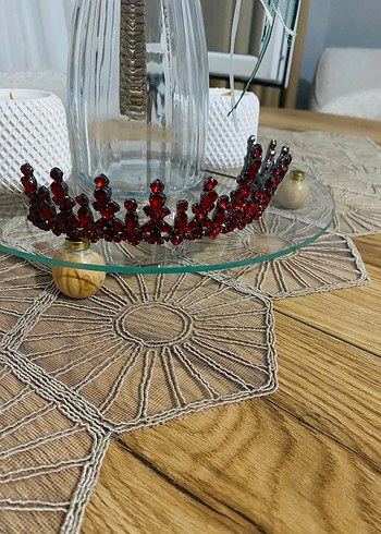 Klasik Kırmızı Taşlı Kadın Taç - Görsel 4