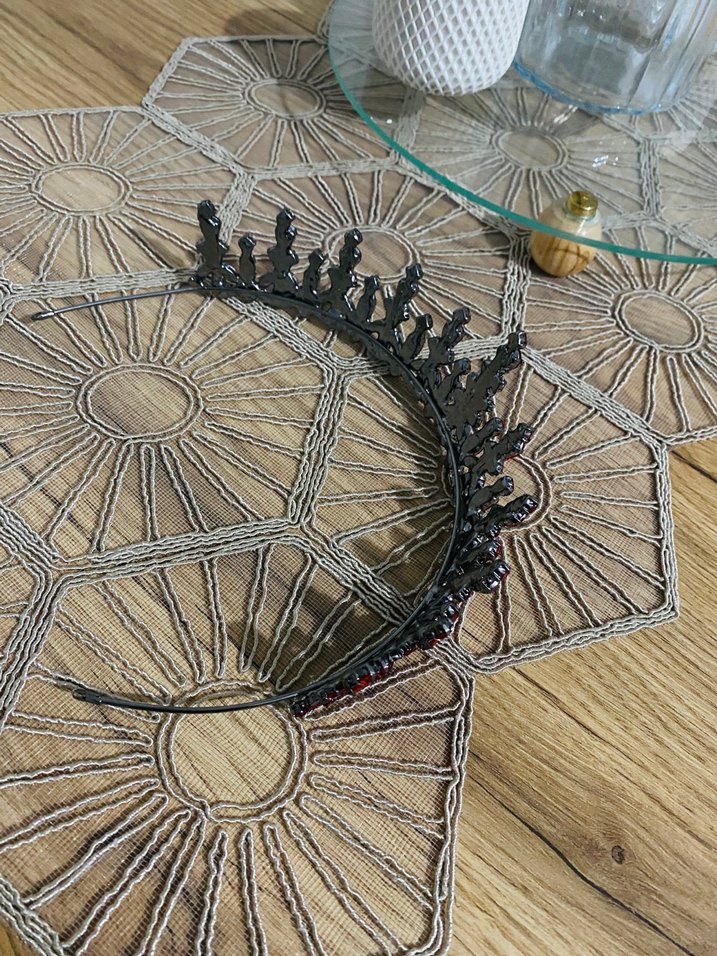 Klasik Kırmızı Taşlı Kadın Taç - Görsel 2