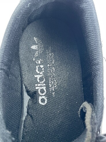 38 Beden siyah Renk Adidas Spor Ayakkabı %70 İndirimli.