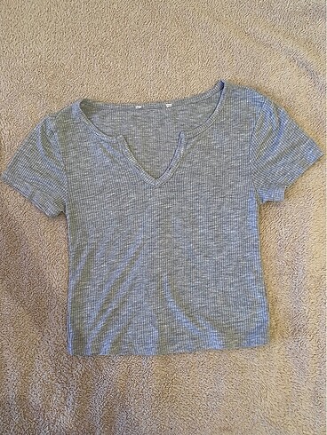 H&M gri crop s beden