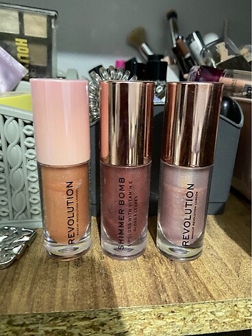 revolution gloss