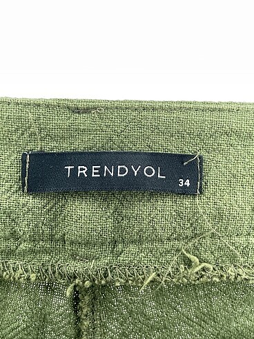 34 Beden yeşil Renk Trendyol & Milla Mini Şort %70 İndirimli.