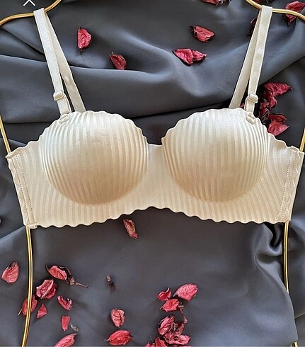 Lazer kesim push up destekli dikişsiz sütyen 80b