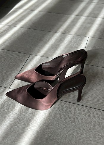 Stradivarius Saten Yüzeyli topuklu ayakkabı - Görsel 7