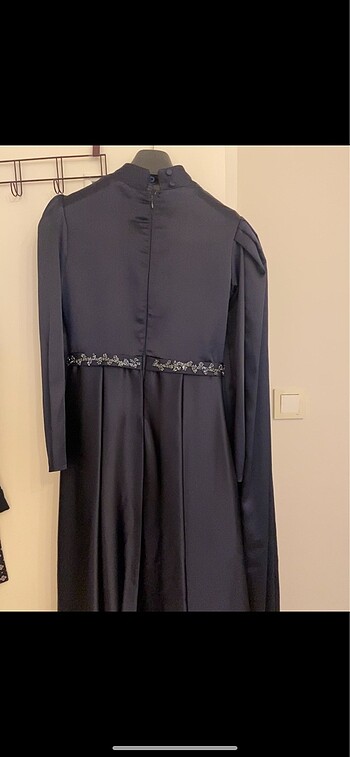 Lacivert taşlı abiye elbise - Görsel 4