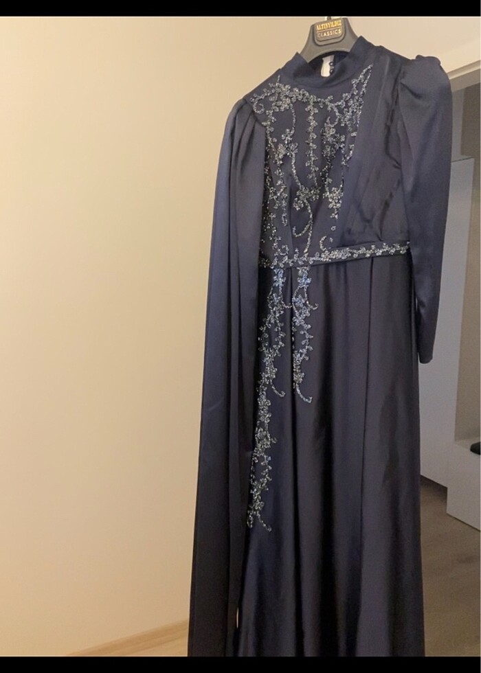 Lacivert taşlı abiye elbise - Görsel 2