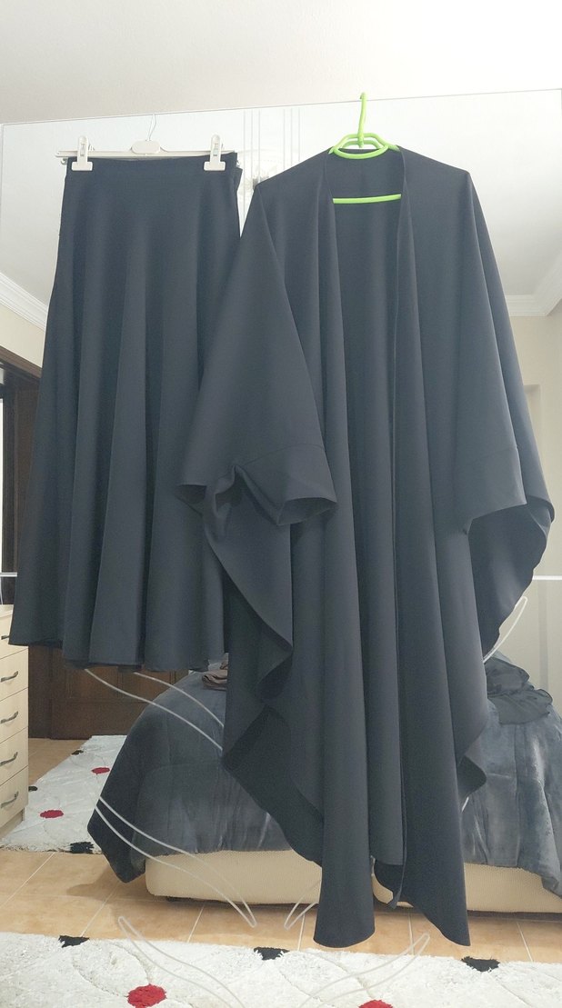 Drapeli Siyah Uzun tok kalın petek kumas etek ve panco - Görsel 3