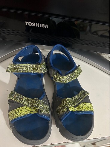 Decathlon erkek çocuk sandalet 35-36 numara