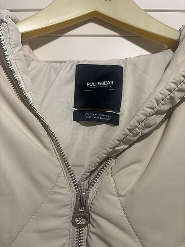 s Beden Pull bear hatasız mont