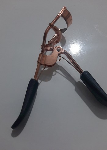 Koyu Bej Kirpik Kıvırıcı - Görsel 4