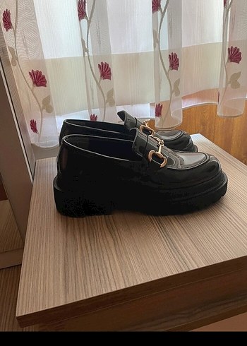 Siyah Parlak Platform Topuklu Tokalı Kadın Loafer - Görsel 2