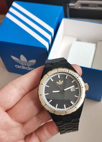 Orijinal Adidas saat 