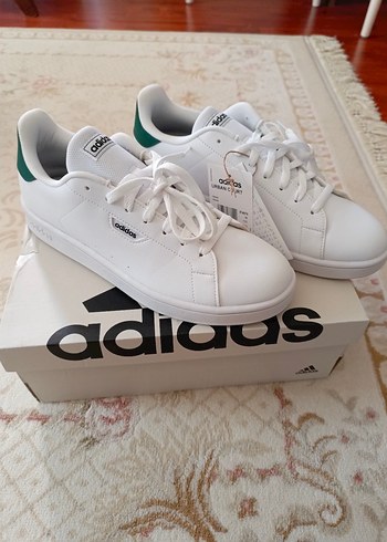 Adidas 44