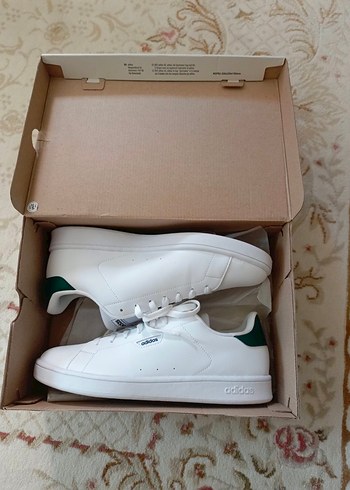 Beyaz Adidas 44.5 numara - Görsel 4