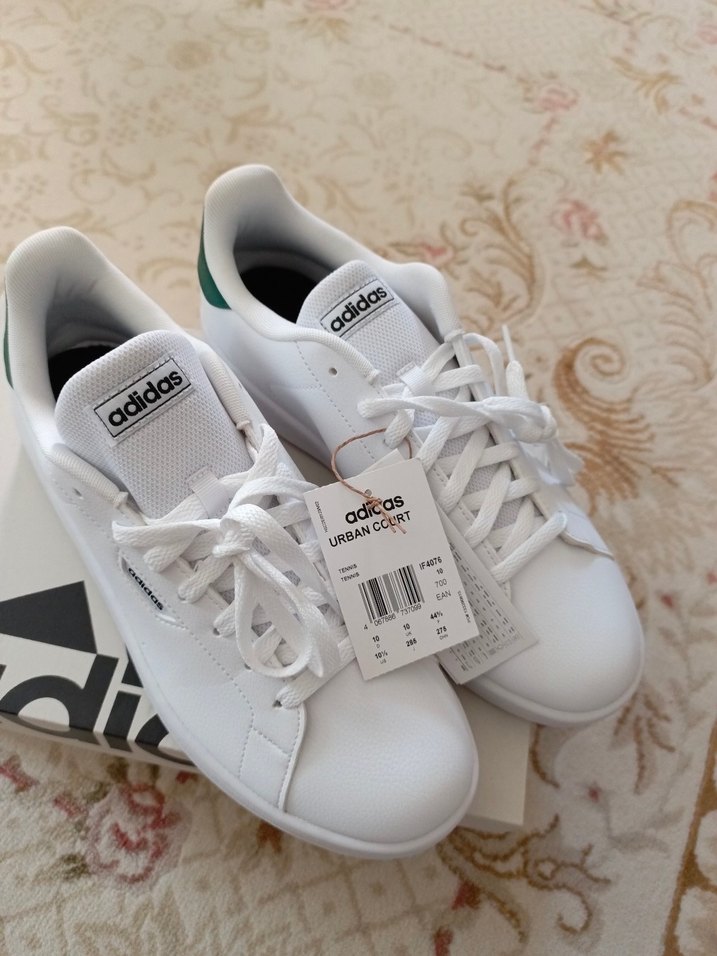 Beyaz Adidas 44.5 numara - Görsel 2