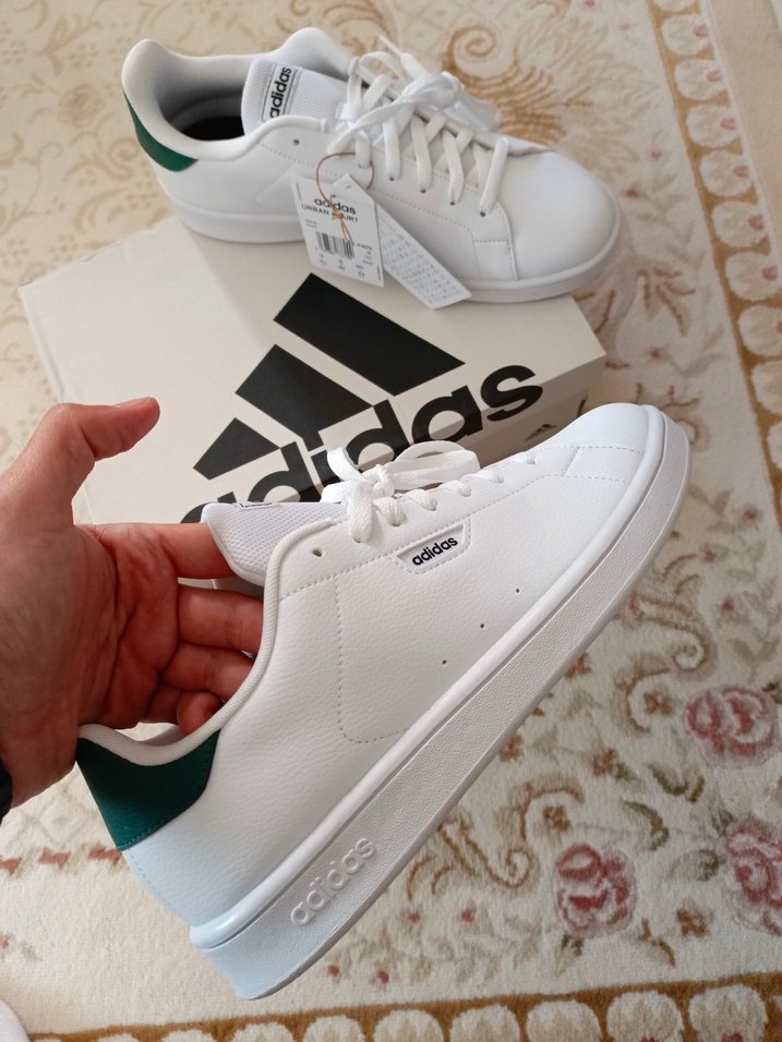 Beyaz Adidas 44.5 numara - Görsel 3
