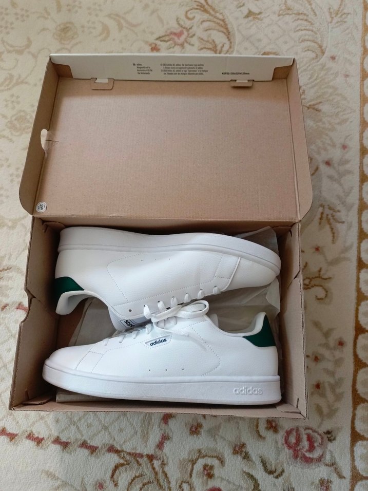 Beyaz Adidas 44.5 numara - Görsel 4