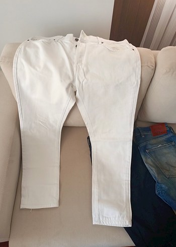 33 Beden 3 adet kot pantolon