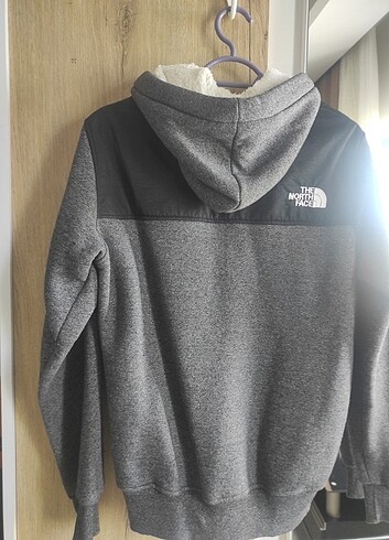 l Beden North face 
