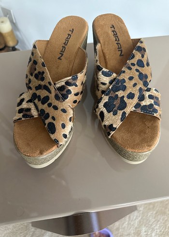 Diğer Kahverengi Leopar Desenli Dolgu Topuk Terlik