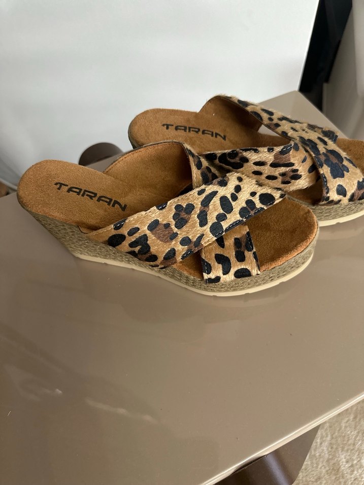 Kahverengi Leopar Desenli Dolgu Topuk Terlik - Görsel 2