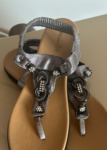 Gri Yılan Desenli Dolgu Topuklu Kadın Sandalet - Görsel 4