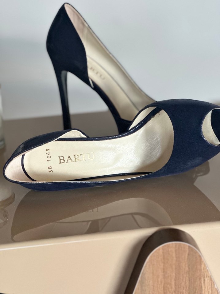 Klasik Lacivert Tokalı Stiletto - Görsel 4