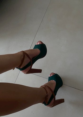 Yeşil Süet Taba detaylı Platform Topuklu Kadın Ayakkabı - Görsel 3