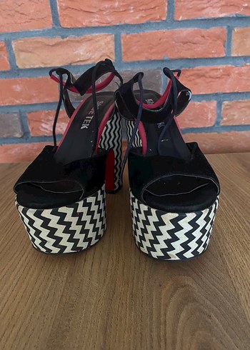 Zebra Desenli Kadın Platform Topuklu Ayakkabı - Görsel 4