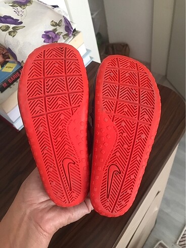 27 Beden mavi Renk Orijinal nıke sandalet