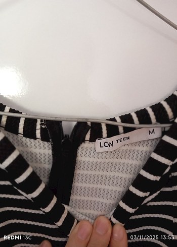 Çizgili Siyah-Beyaz Midi Elbise - Görsel 2