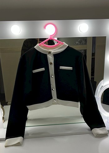 Düğmeli Siyah Ceket - Görsel 2