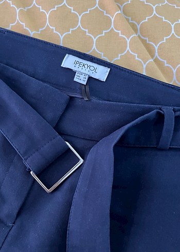 İPEKYOL Kemerli Mavi Kadın Kumaş Pantolon - Görsel 6