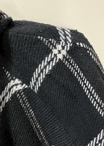 Siyah Ekose Desenli Uzun Kadın Kaban - Görsel 6